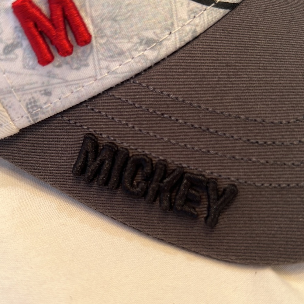Mickey hat - Picture 6 of 6